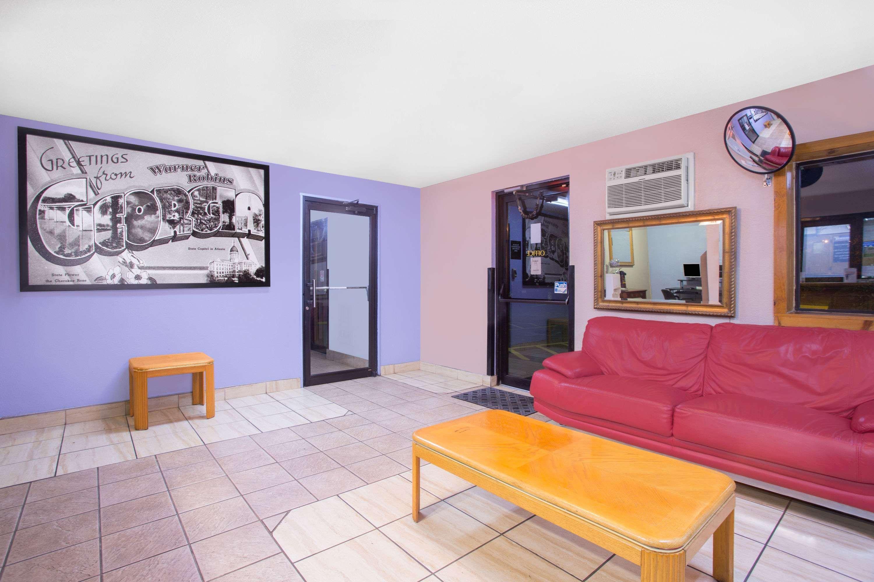 Super 8 By Wyndham Warner Robins Motel Buitenkant foto