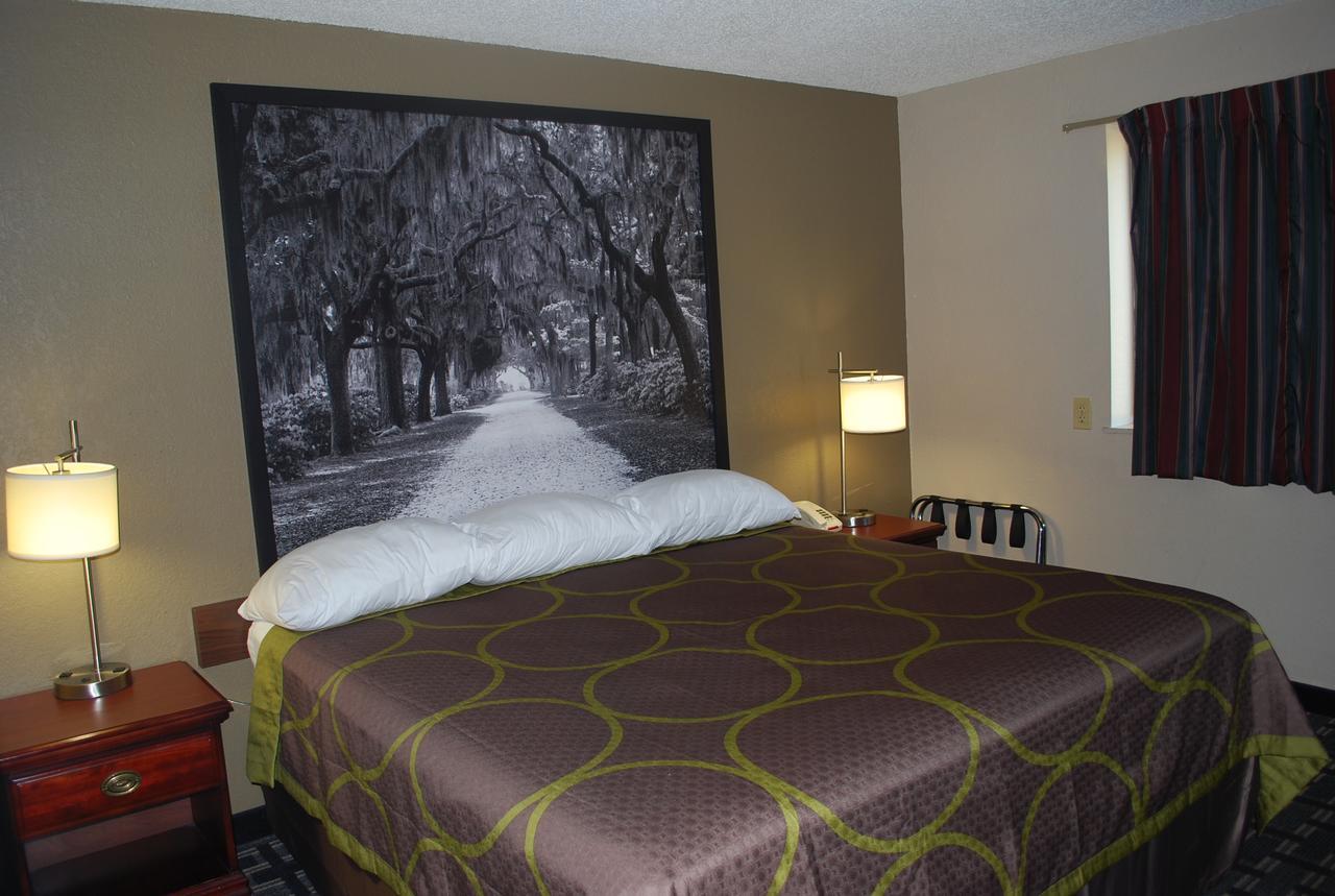 Super 8 By Wyndham Warner Robins Motel Buitenkant foto